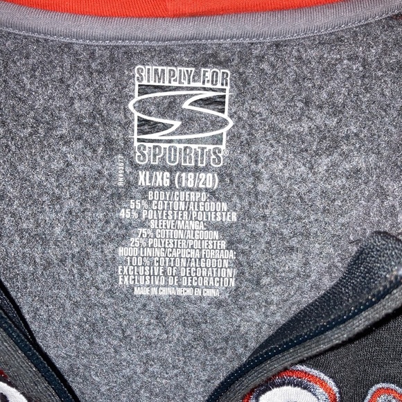 NWOT Young Men’s FullZip Soccer HOODIE GREY w/ Orange Sleeves and Lining Sz18-20 - Picture 3 of 4